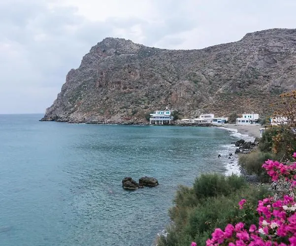 Zorbas Apartments-Am Strand Von Lentas