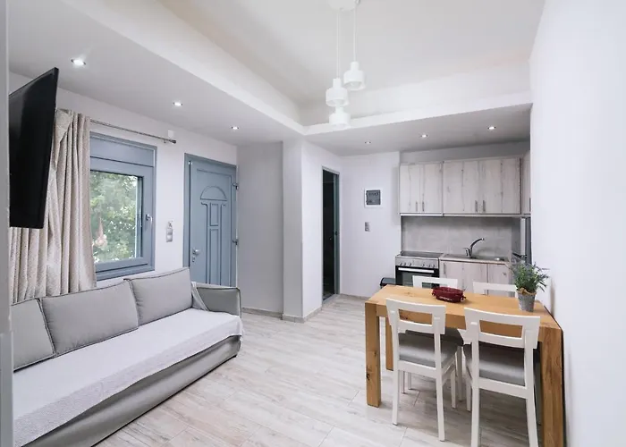 Zorbas Apartments-Am Strand Von Lentas