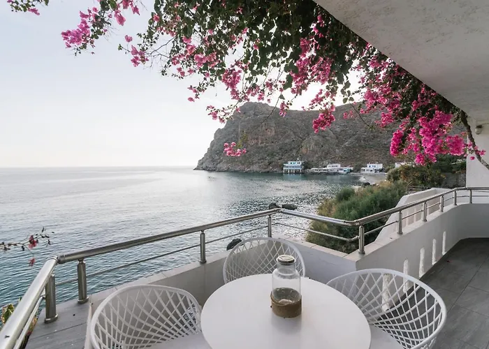 Zorbas Apartments-Am Strand Von Lentas
